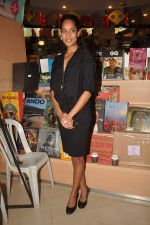 Lisa Haydon at Biddu_s book launch in Crossword, Mumbai on 13th Jan 2012 (24).JPG